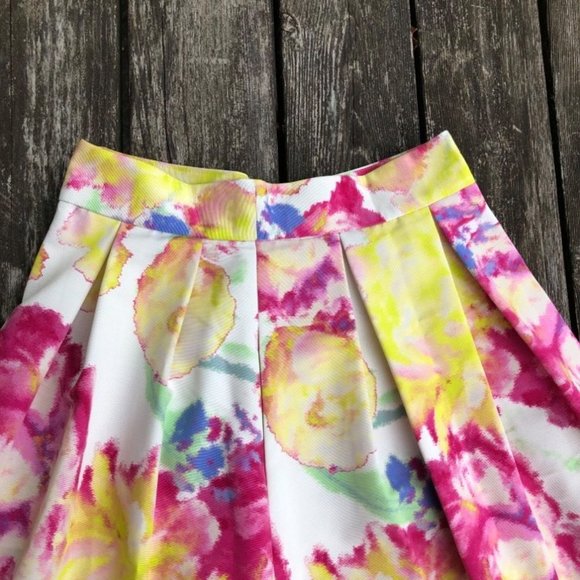 Eliza J full-length Ball Skirt in silky floral - Picture 2 of 12